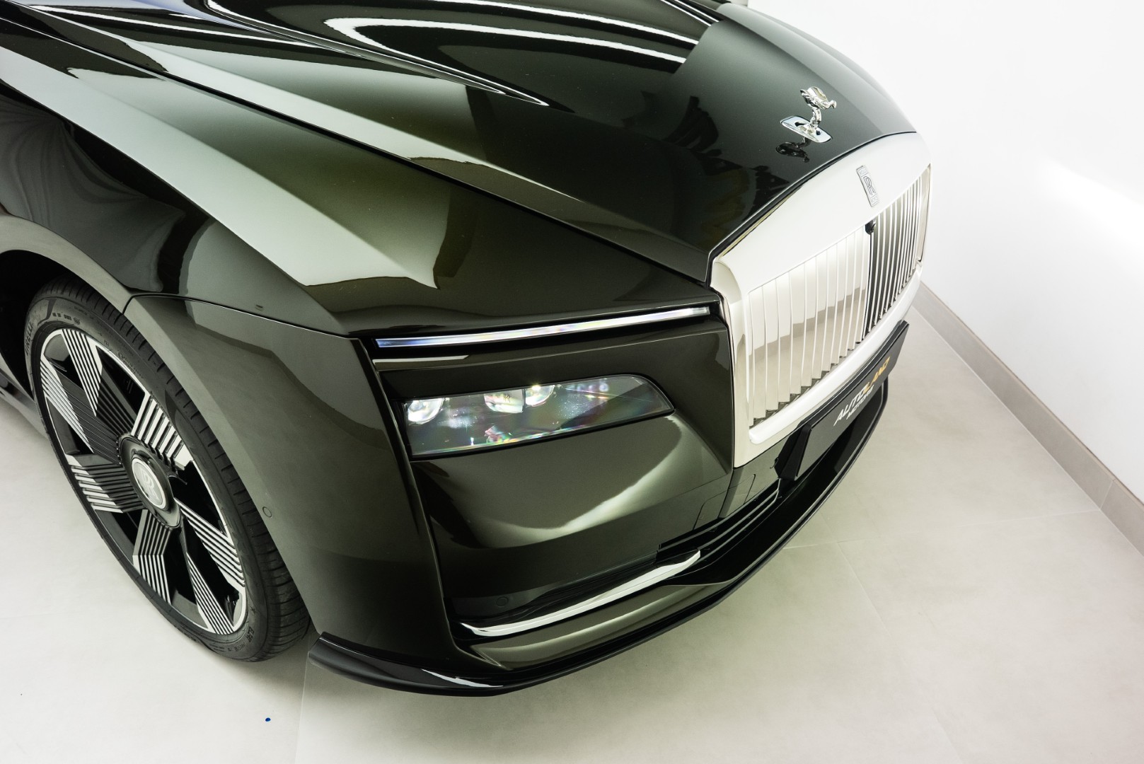 2024 ROLLS ROYCE SPECTRE. GCC. WARRANTY SERVICE. FULL OPTION.